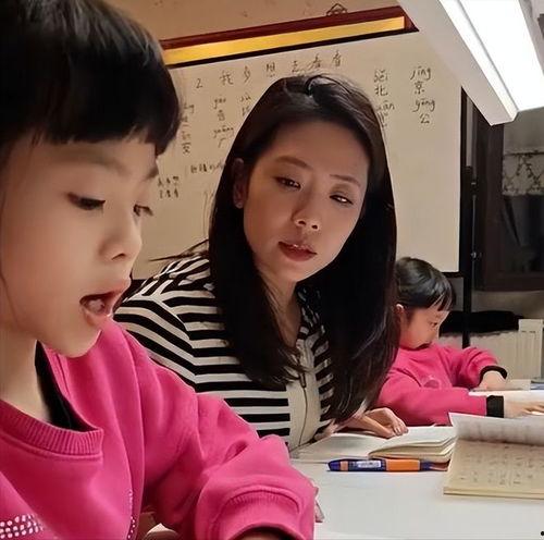 娱乐吃瓜酱一年级,校园趣事大揭秘